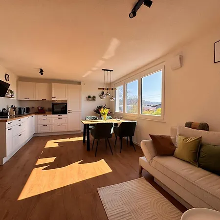 Gruene Auszeit - Zwischen Schwarzwald & Offenburg Apartment